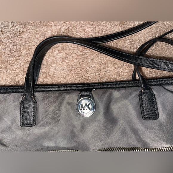 Michael Kors Shoulder Bag - Picture 5 of 13